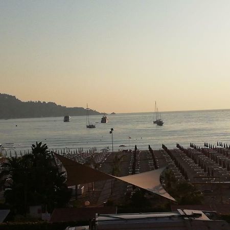 B&B Baia Delle Sirene Giardini-Naxos Zewnętrze zdjęcie